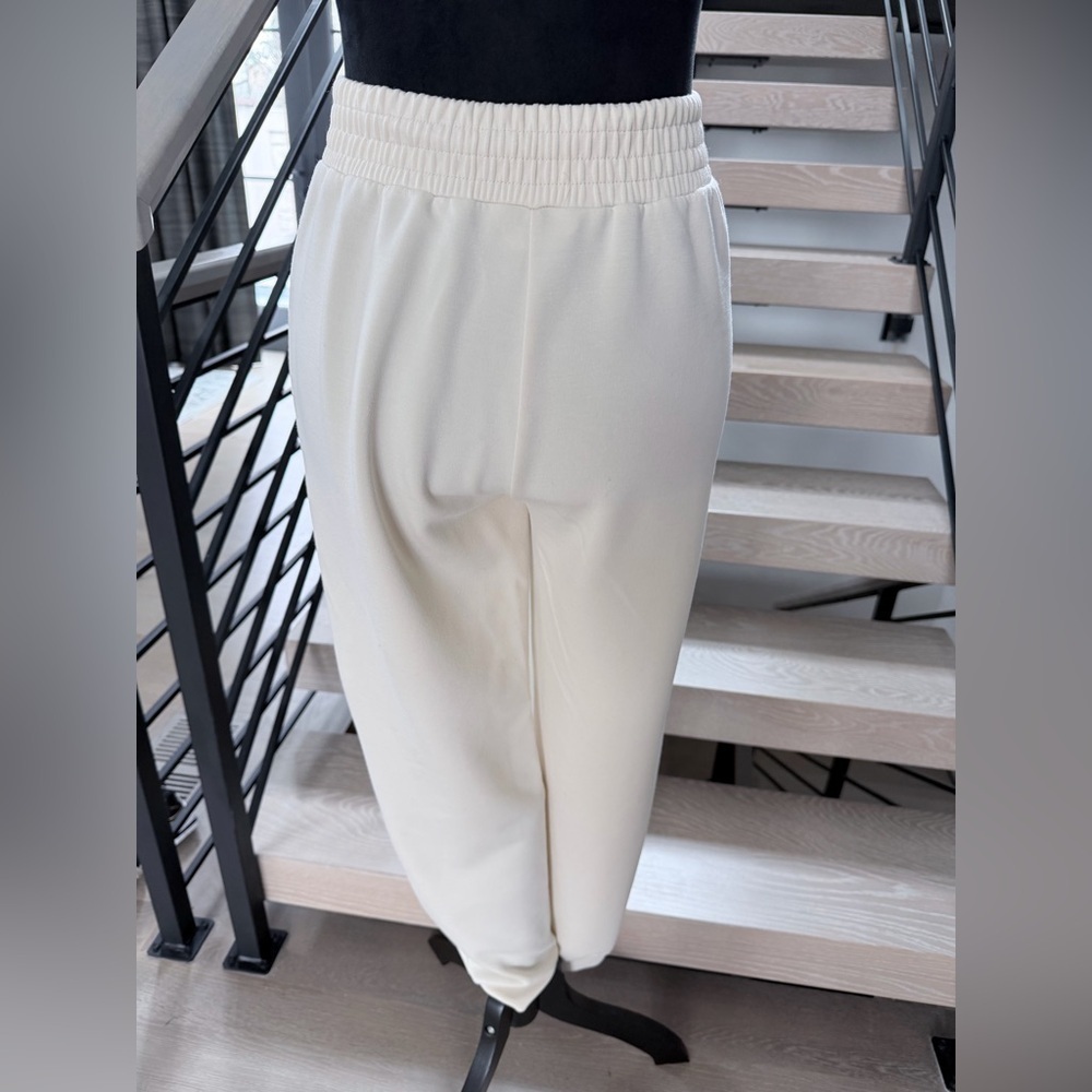 Slim High-Rise Cream Ponte Pants size XS/S - Picture 8 of 10